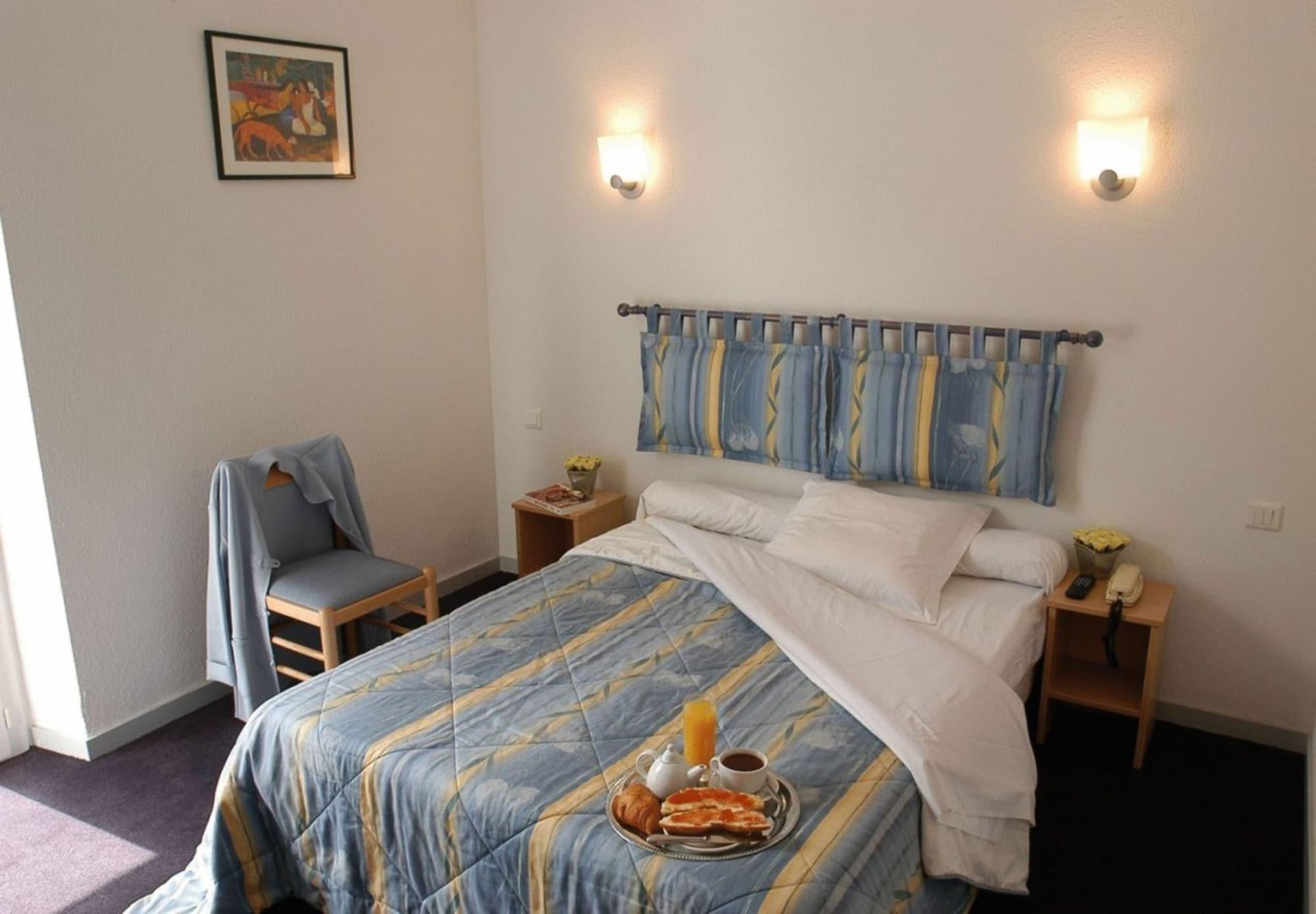 Hotel Esplanade Eden Lourdes Rum bild