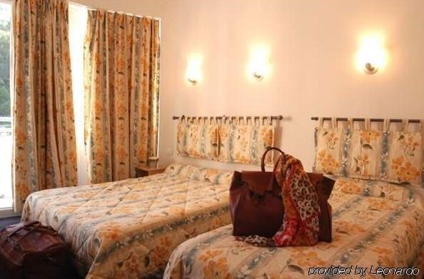 Hotel Esplanade Eden Lourdes Rum bild